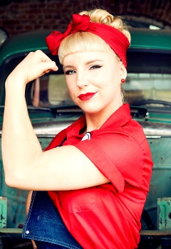 pin-ups_and_cars_017